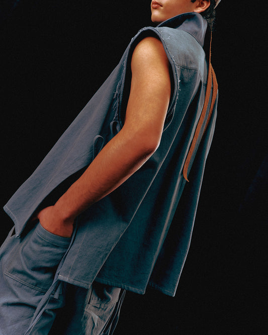 Junshin sleeveless shirt